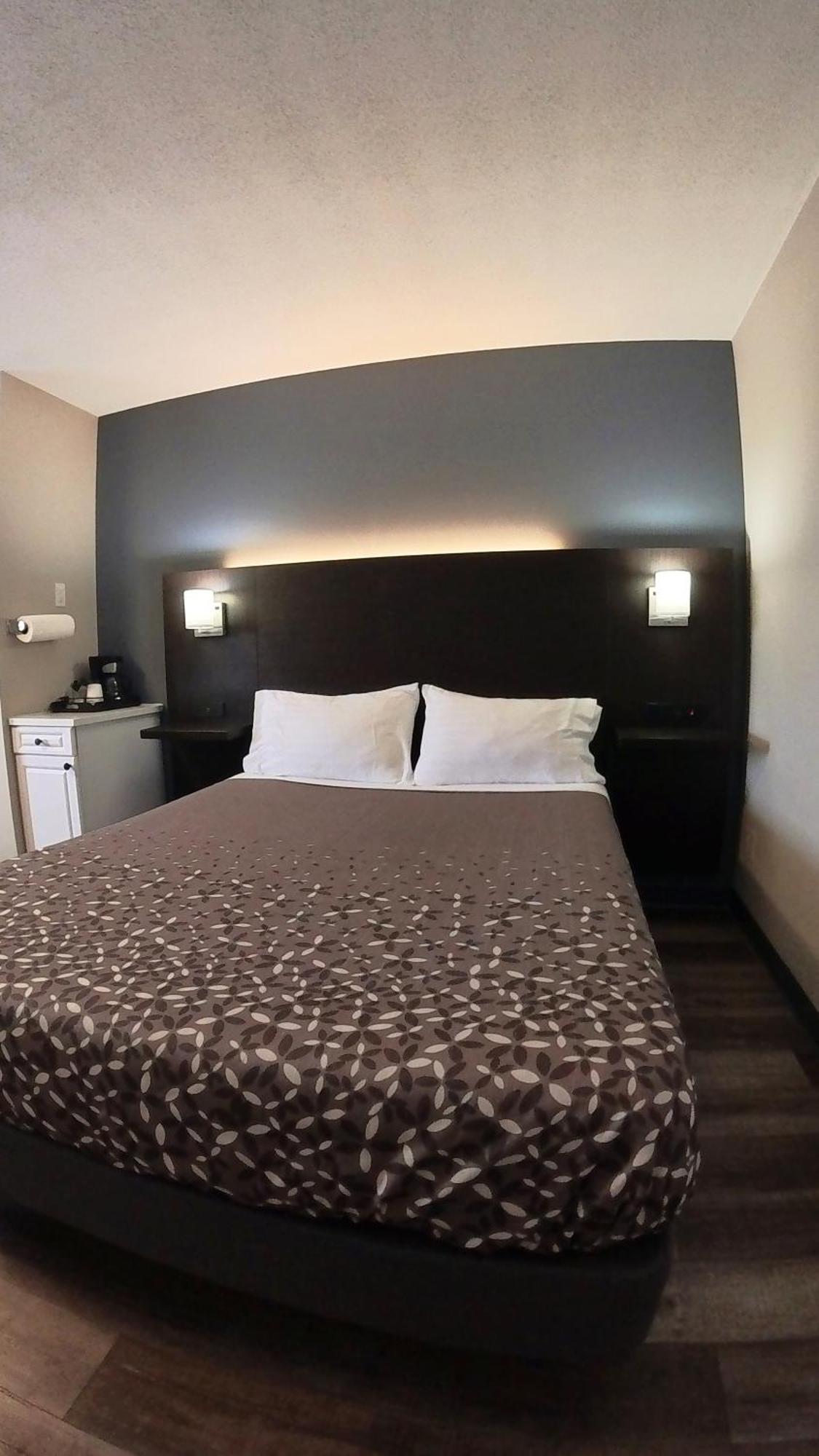 Moonlight Inn And Suites Sudbury Eksteriør billede
