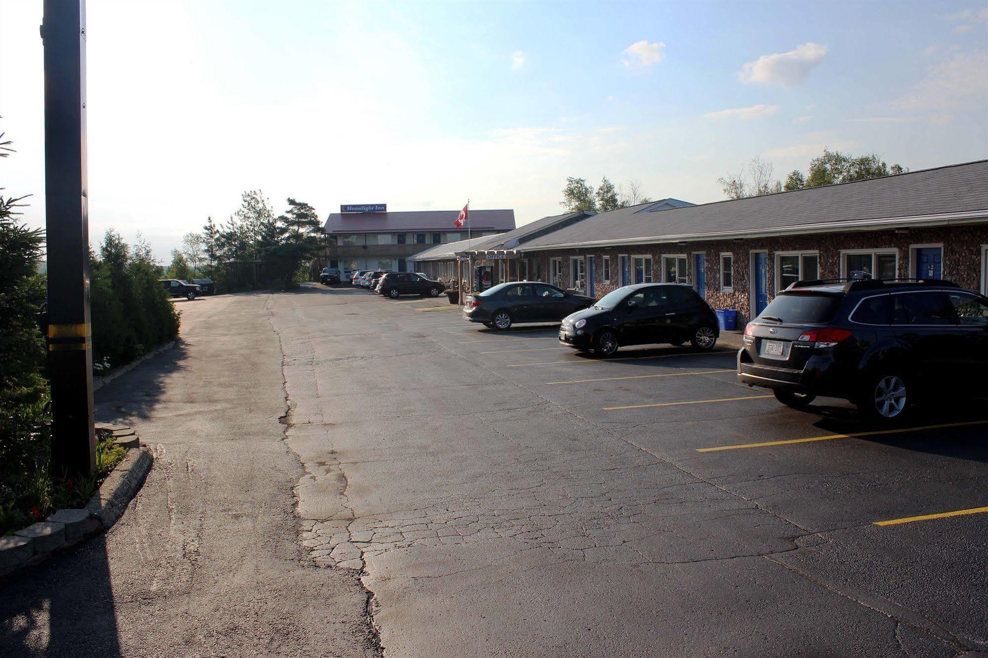 Moonlight Inn And Suites Sudbury Eksteriør billede